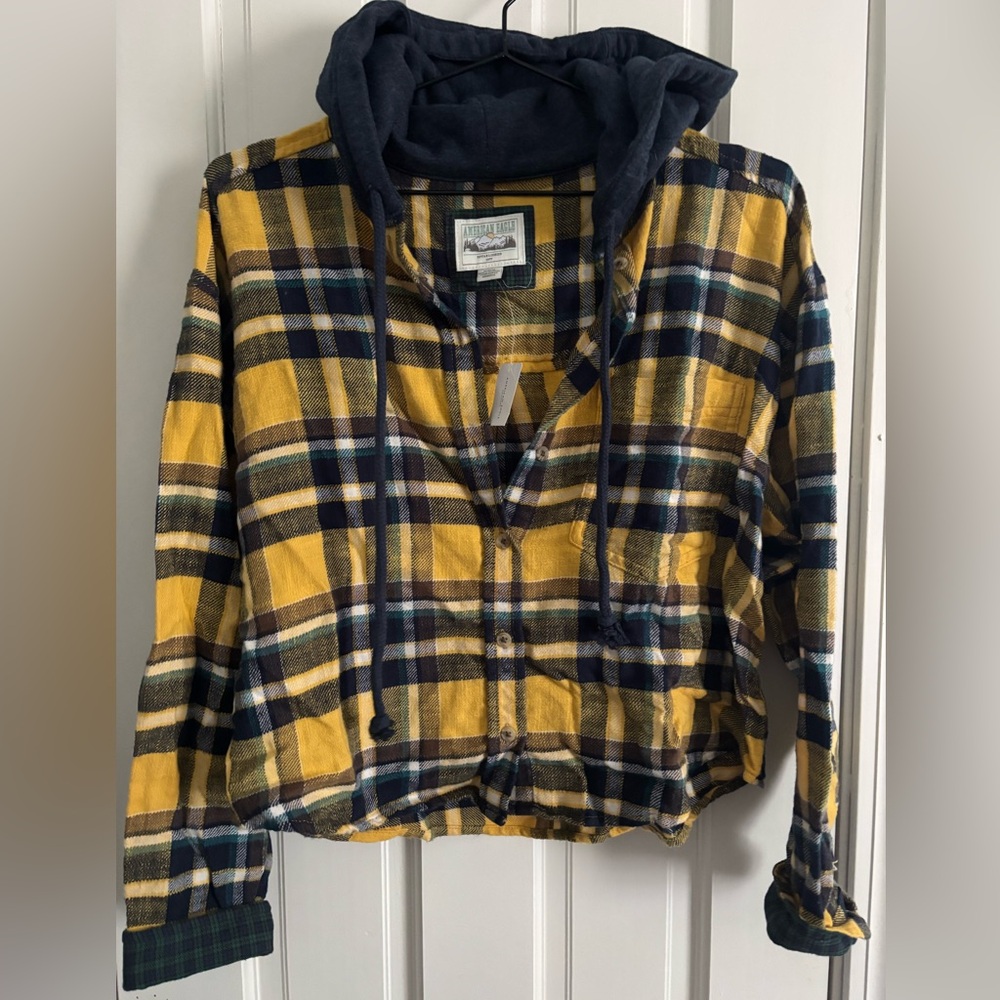 American Eagle Cropped Hooded Flannel Shirt yellow plaid with navy hood NWT